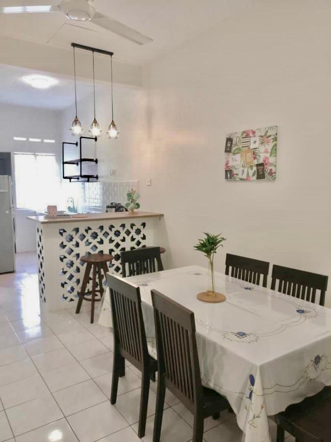 The Serene Homestay, 포트딕슨 외부 사진